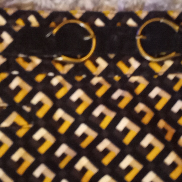 Ann Taylor Side ZIP Deco Skirt Ann Taylor Scoop Neck Fitted Tshirt. - Picture 5 of 10